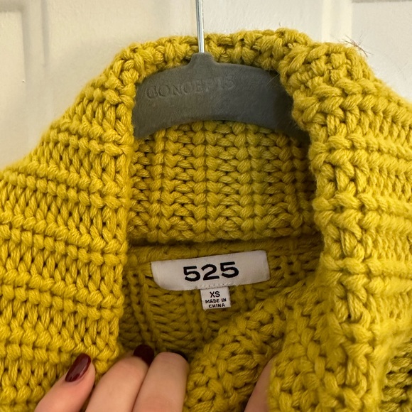 525 Turtleneck Sweater - XS - Mustard Yellow - Picture 3 of 8
